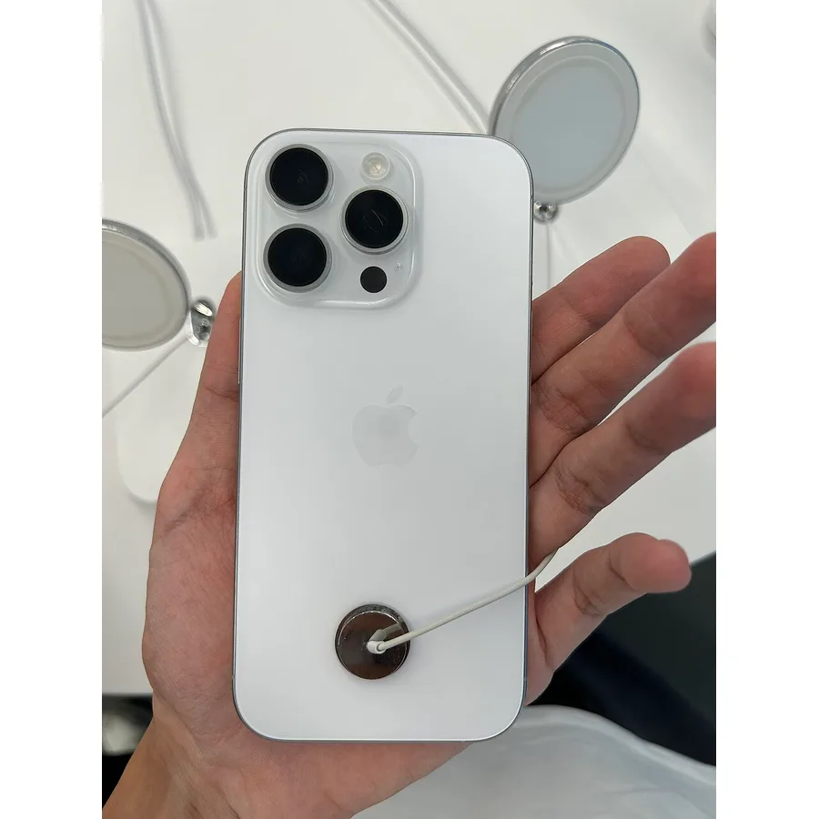 iPhone 16 Pro